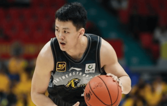 媒体人: 姜宇星近期已前往辽宁面谈, 双方越来越接近签约