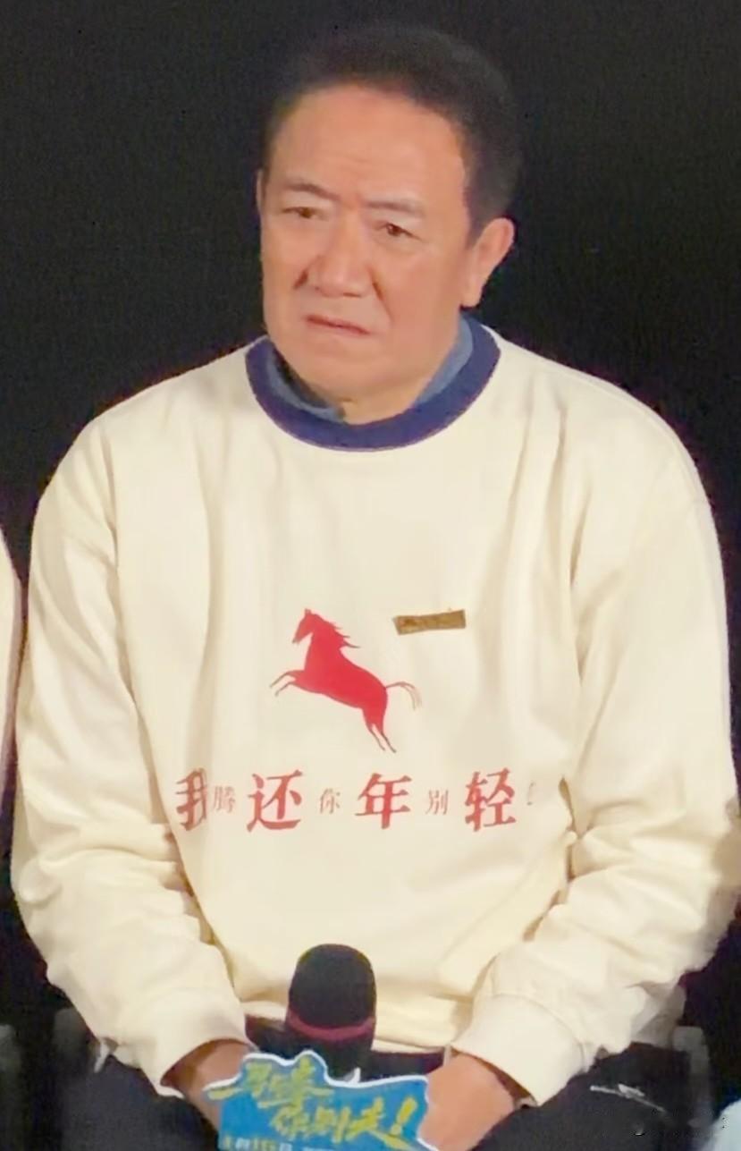 不说你可能不清楚李幼斌今年67了，他家老爷子98，老太太95，都在养老院里住