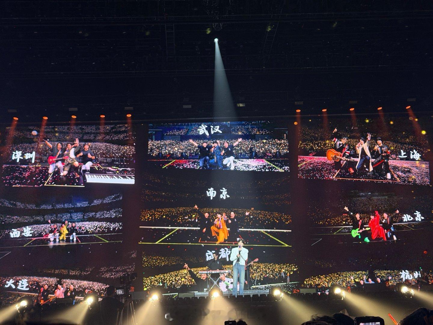 刘宇宁上好佳品牌代言人🐾刘宇宁可口可乐品牌代言人🐾摩登兄弟 三城四场。是我的