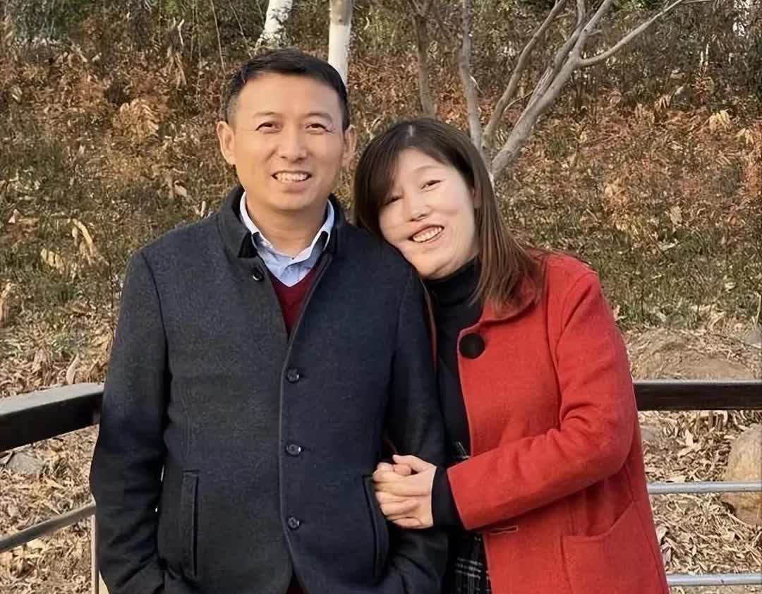 [点赞]2007年，北大才子陈长志不顾世俗眼光，执意要娶一个毁了容的农村女子为
