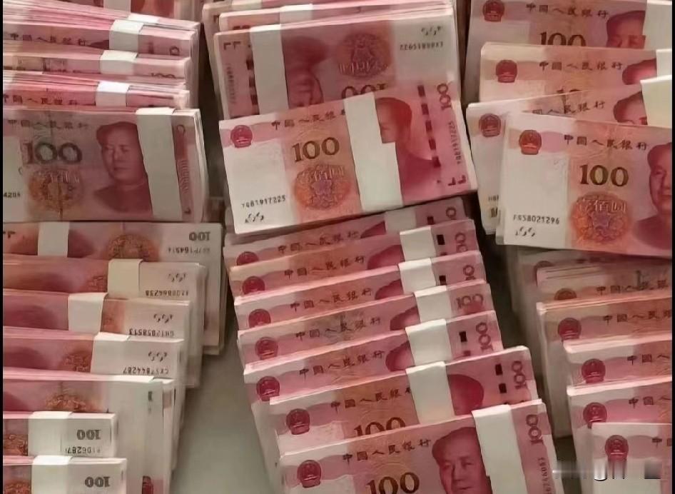 堂弟因为帮朋友做了担保，被银行擅自划扣50万，在此之前，他没有收到任何通知，