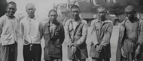1943年，5000个中国人被塞进闷罐火车，从华北一路押往东北。一路上没吃没喝，