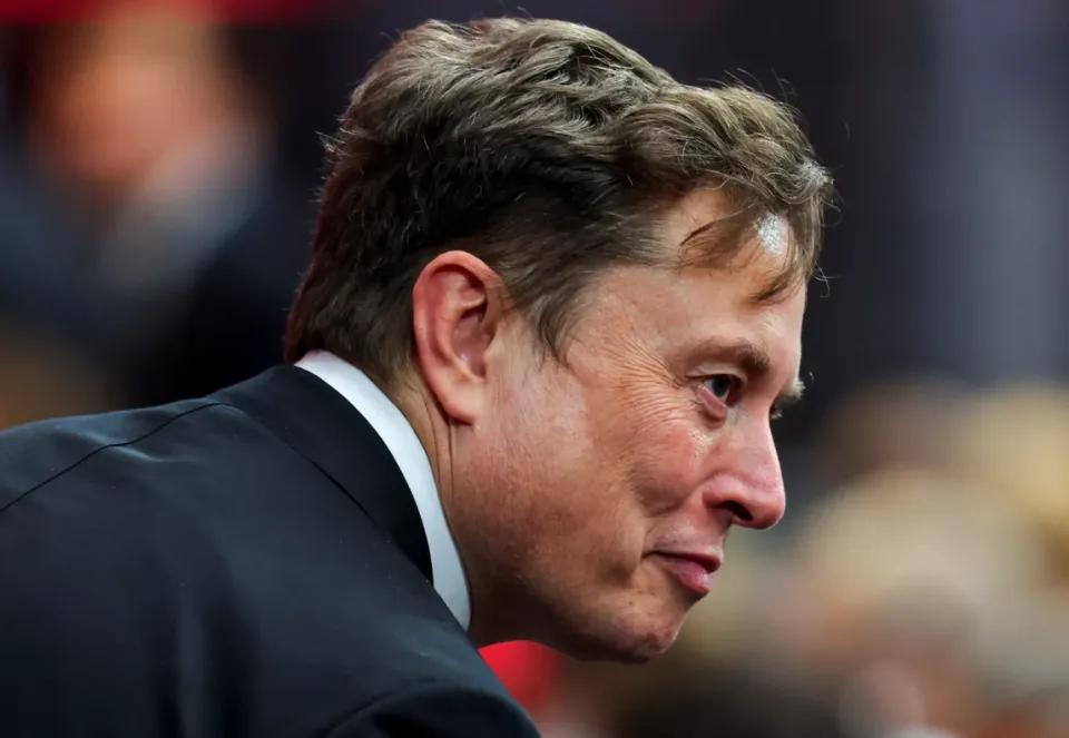 说实话,马斯克对特斯拉来说,的确是“灵魂附体”。当年特斯拉快破产的时候,是马斯克