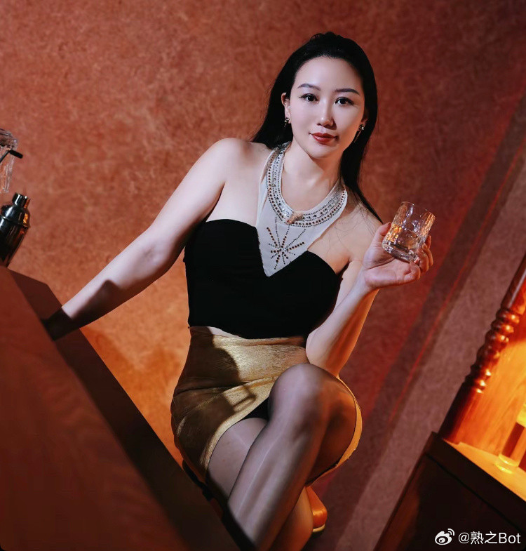 江南黑丝美阿姨​​​