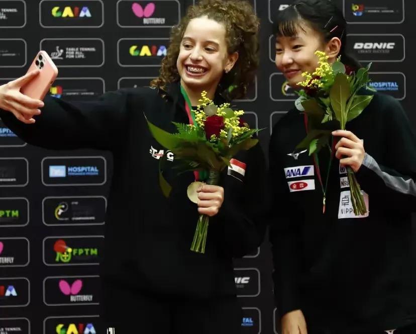 我就纳闷了，国乒是举国体制培养，那么庞大的队伍，女乒那么多队员，为什么就没有一个