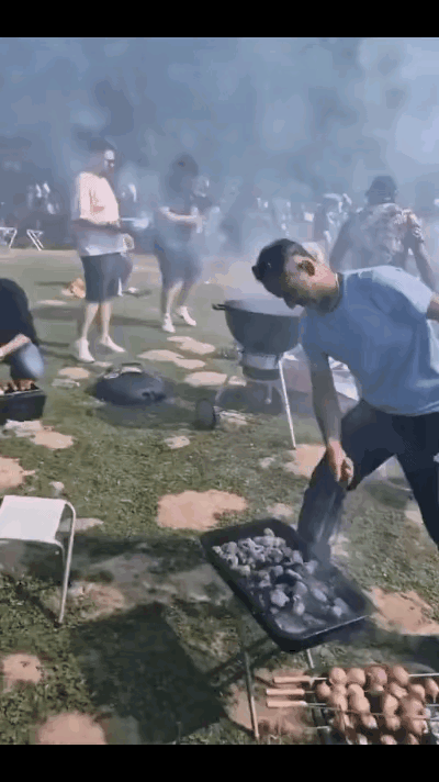 中东难民在德国，享受人间烟火，该吃吃，该喝喝，该玩玩，该乐乐，满地都是烧烤摊子，