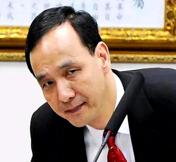 当“台独”摇身一变成为大统派时，我才猛然惊醒，原来我们过去强烈反对“台独”