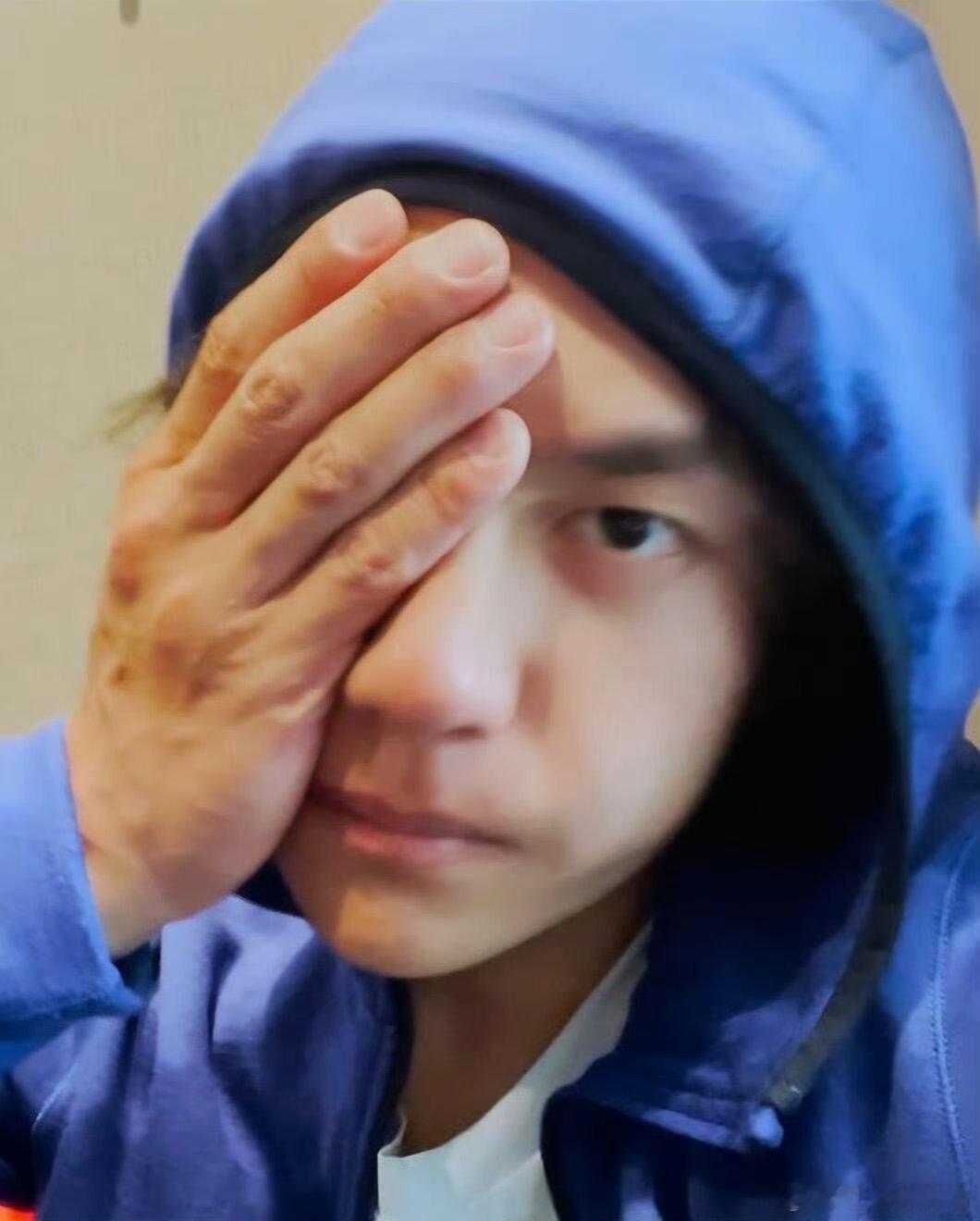 王一博脸和手反差感他对自己真的好狠，佩服佩服