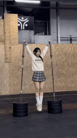 小姐姐这臂力炫得……我竟然哑口无言！