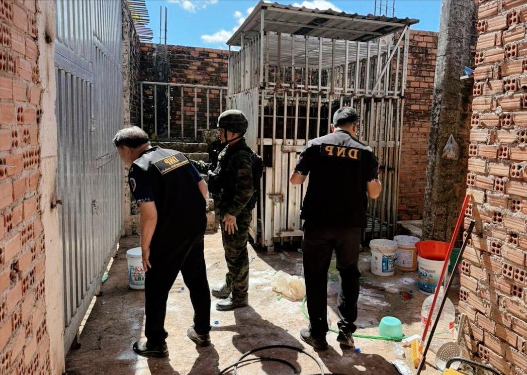 刚刚看到一个新闻，气得我手抖……柬埔寨赌场里，关的不是人，是狮子！😤