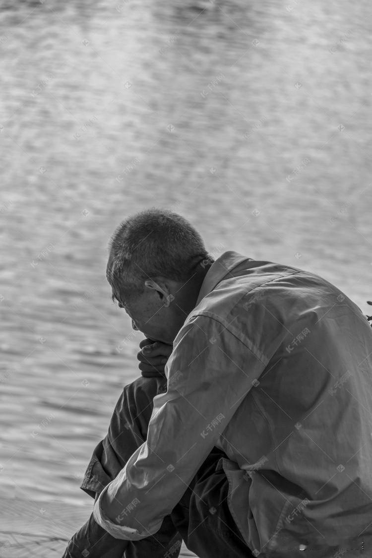 六十多岁的老爸，开车把自己的亲儿子撞死了，这是发生在四川达州的一起交通事故。起