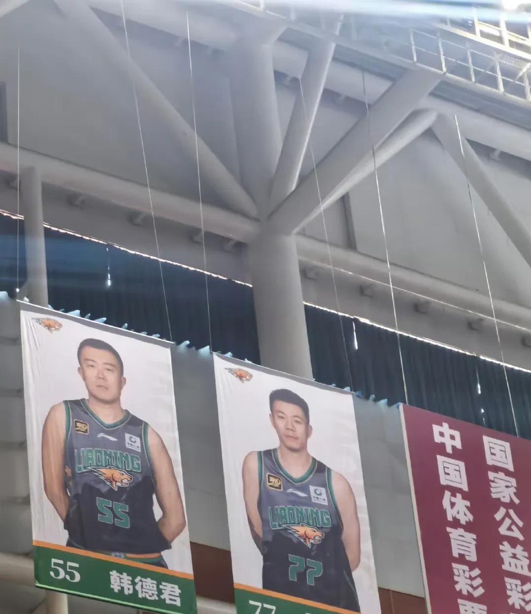 告别！张镇麟发长文深情告别，再见77！随着张镇麟的这笔交易官宣，也就意味着金金