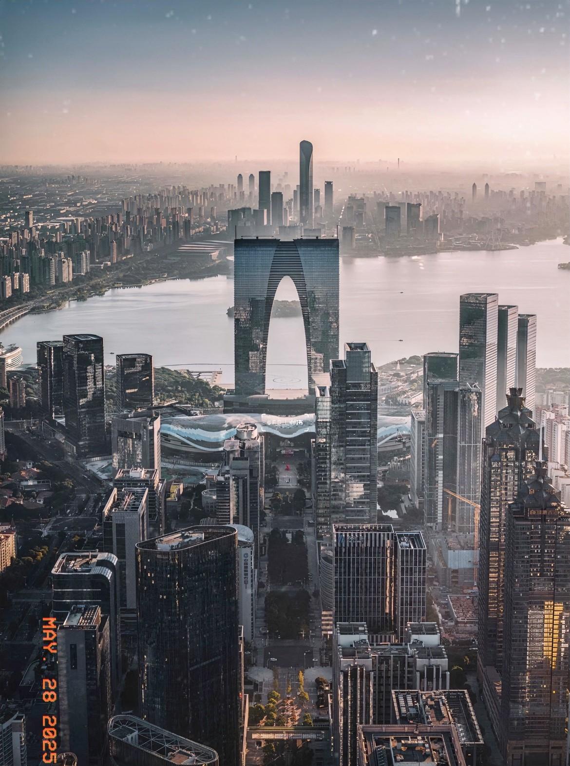 苏州盛科通信2024年部分高管薪酬。1、吕宝利董事长，年薪未披露。2、孙剑