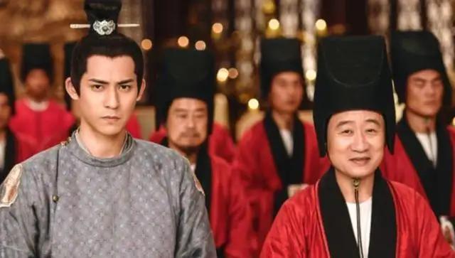 公元835年，宰相王涯被宦官投入大牢，打得遍体鳞伤。这时的唐文宗被宦官挟持，已经