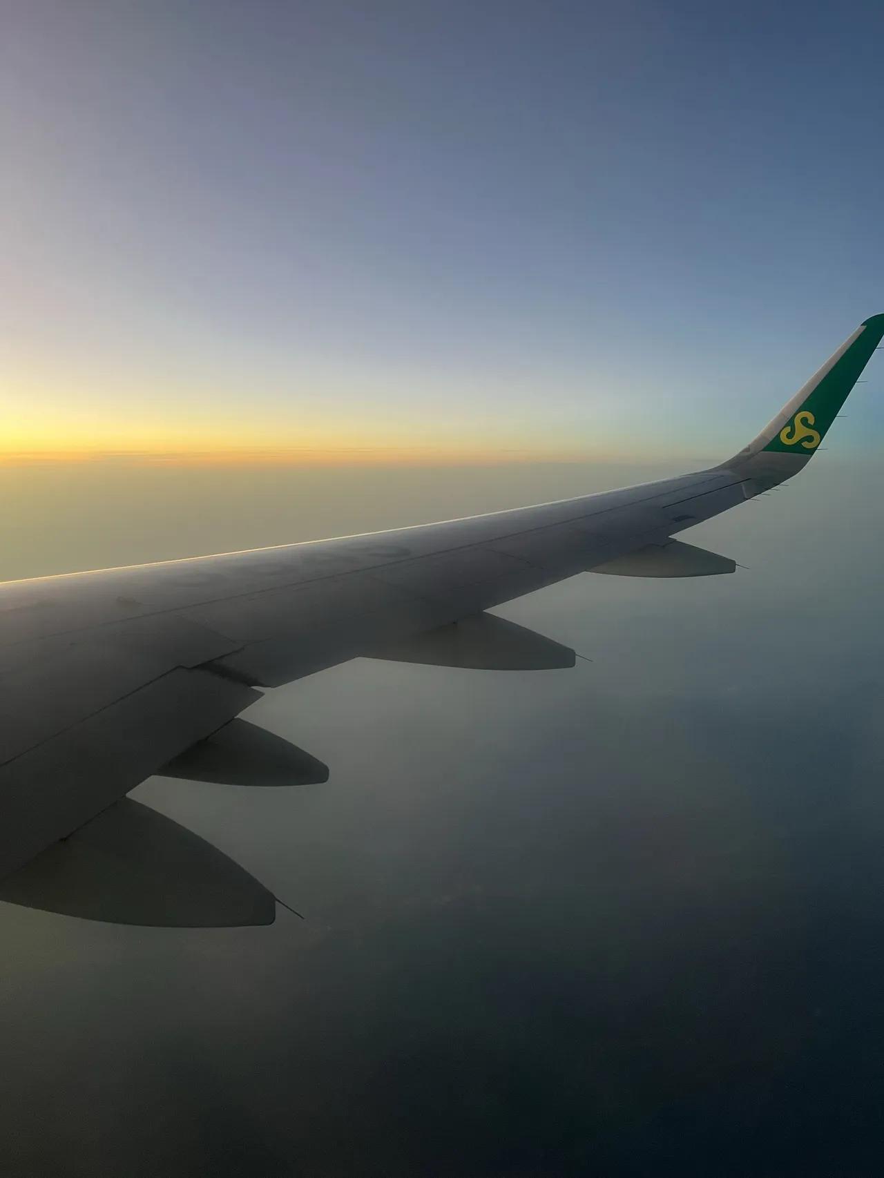 最近传出好消息，中国国防部新闻发布证实，12月9日，西北某基地的轰鸣声划破长际，