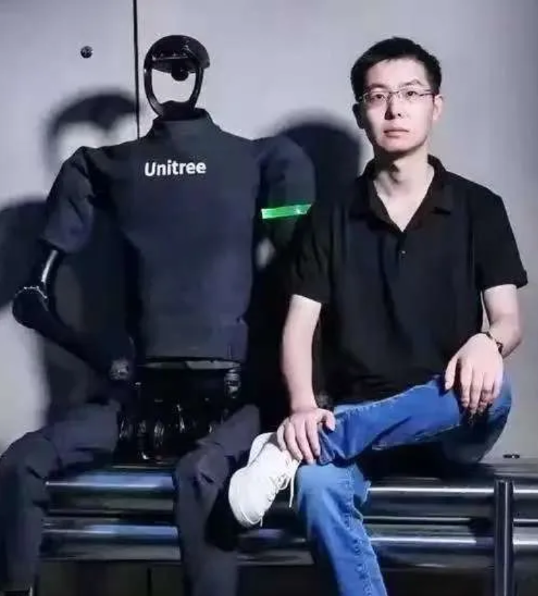王兴兴终于能松口气了。他不再需要向谁证明宇树的价值。机器人推开家门的那一刻，