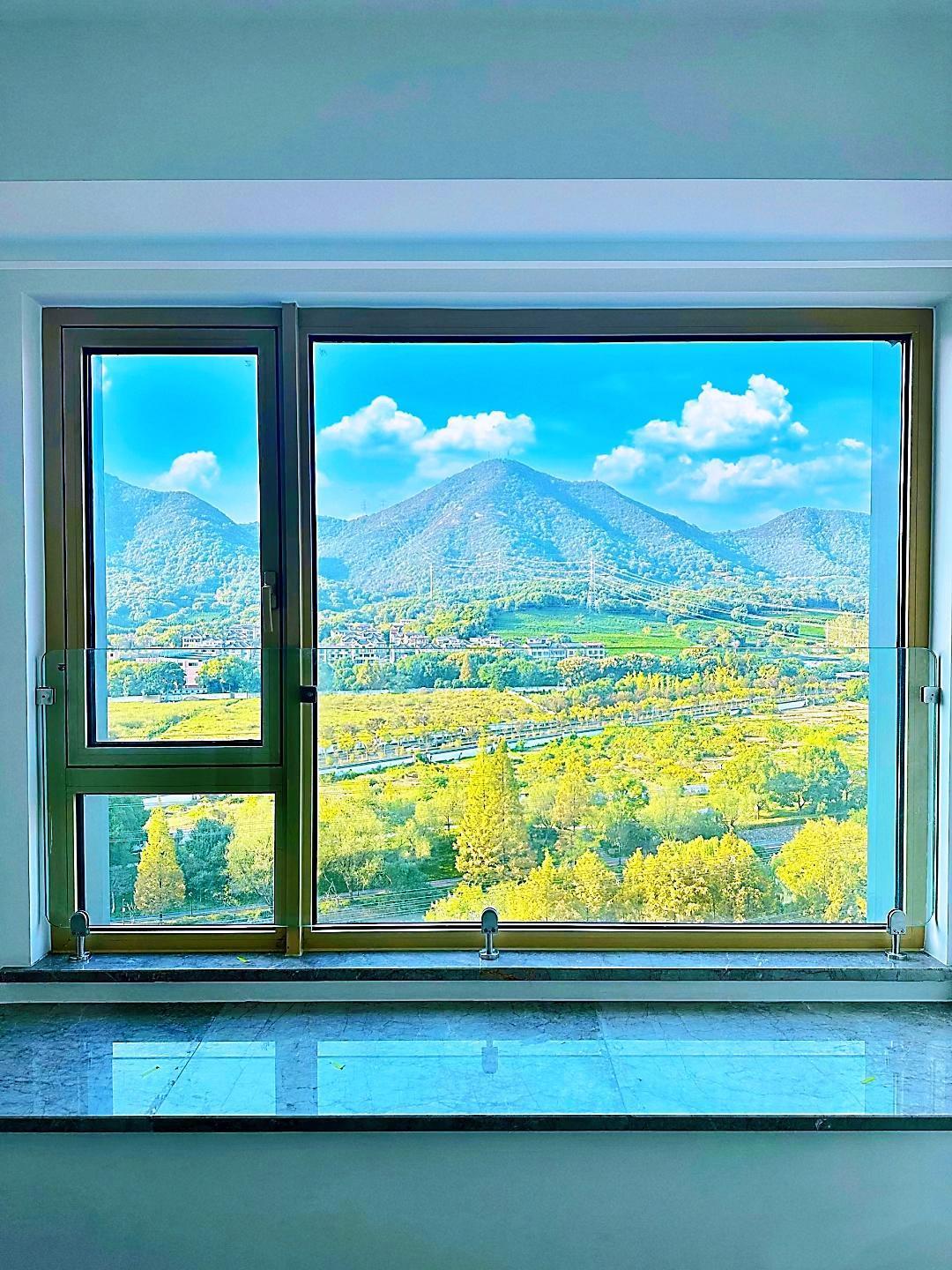 每天擦一遍阳台，其实是在给生活“扫晦气”！别觉得擦阳台是不起眼的小事，这几