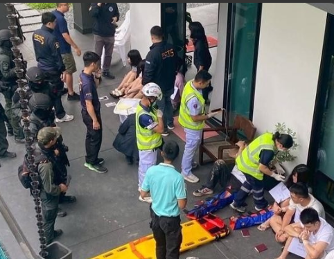 泰国警方突袭清迈府一栋价值超过4000万泰铢的豪宅，逮捕了18名中国籍电诈分子。