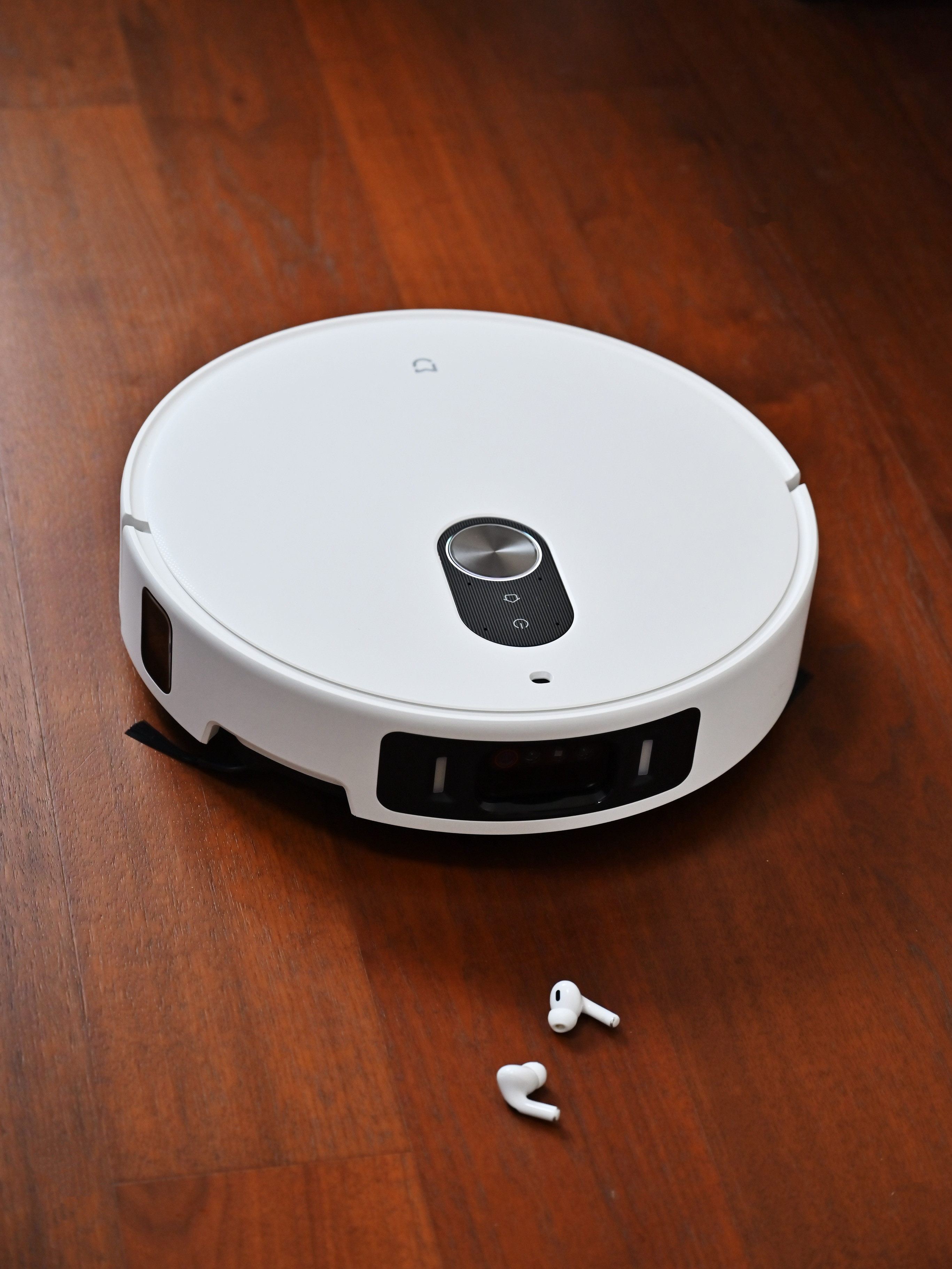 每天下班到家，光是想到要扫地拖地就头大？尤其是养了宠物、家里有小朋友的，地面永远