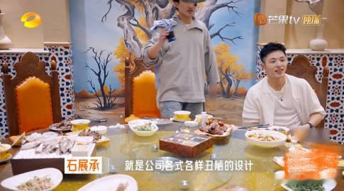 毛巾少爷吐槽自家毛巾丑“毛巾少爷”这波反向营销太绝了！吐槽自家毛巾丑，这反差感