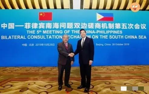菲律宾彻底杠上了！6月10日，菲外长拉扎罗对外放话：不管中国什么态度，菲律宾跟日