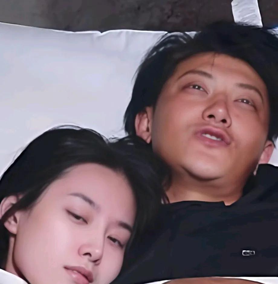笑不活了，黄子韬一打开手机估计带立马去美容院并不是他要为粉丝找福利，而是因为