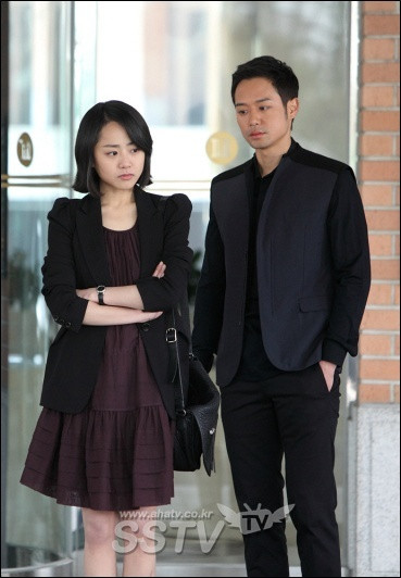 韩剧回顾灰姑娘的姐姐首播16周年主演：文瑾莹、千正明、瑞雨、玉泽演、李美淑、