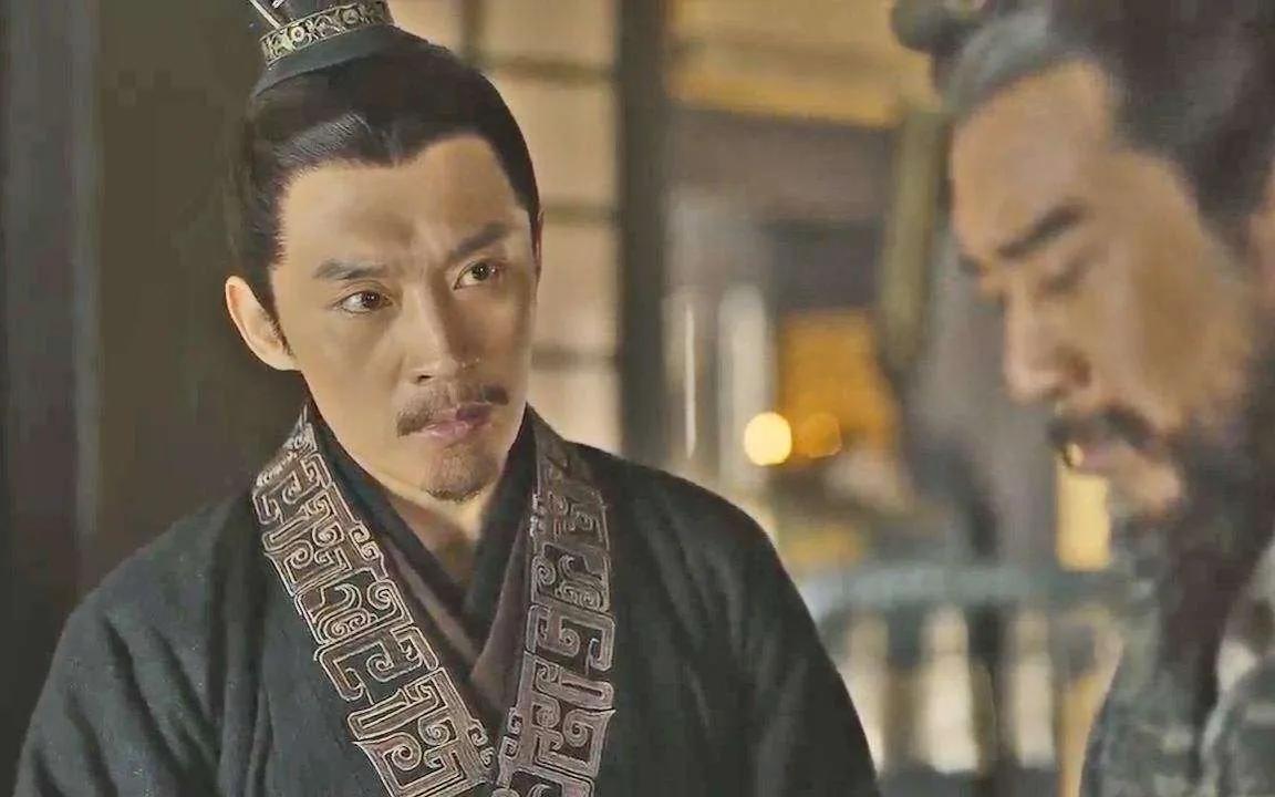 建安十二年，柳城。曹操摆酒，问帐下众人，谁配得上"天下第一谋士"五个字。荀彧不答