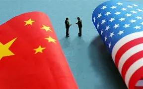 中美若再斗下去，结局就是彻底脱钩！中国持续抛售美债这件事，最近又刷了屏。