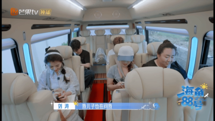 刘涛刘涛孩子统一找妈方式太真实救命！刘涛家孩子找妈的样子，像极了我家娃