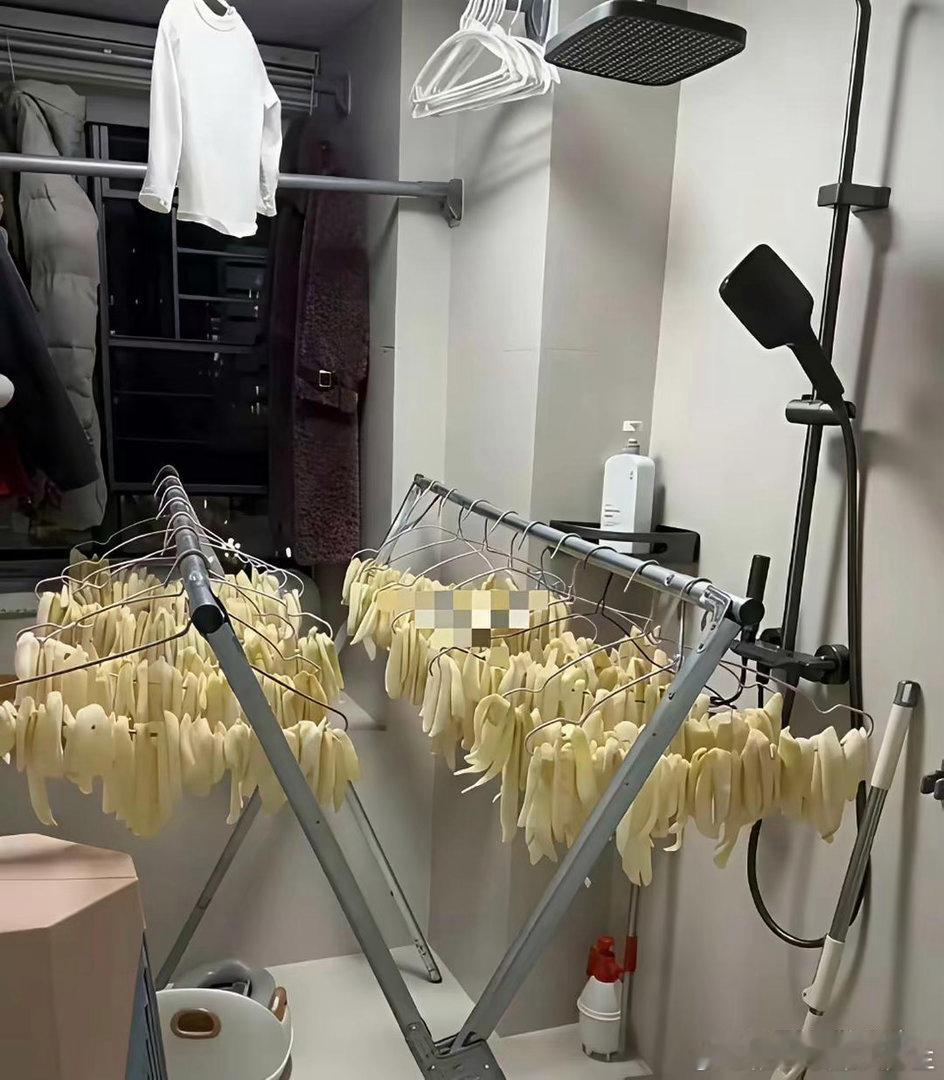 不敢想象这房间有多臭