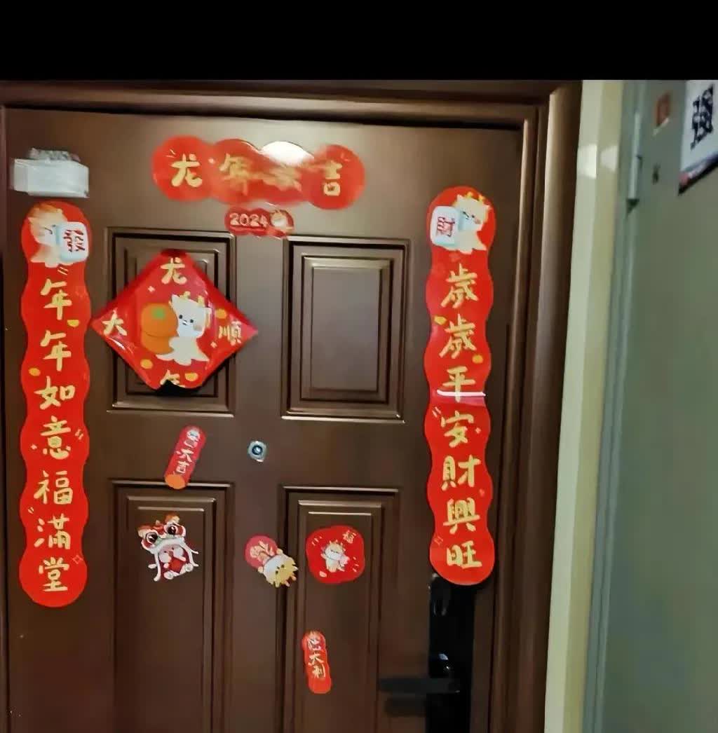 贵州一女子搬新家直接踩雷王炸！刚住三个月，大半夜就有俩陌生男在门外疯狂试