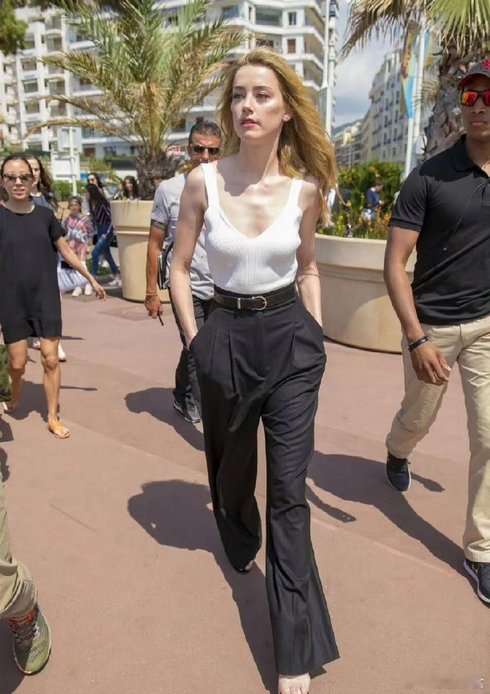 马斯克前女友当年的颜值真的顶级啊！难怪连马斯克都被她拒绝了好几次！