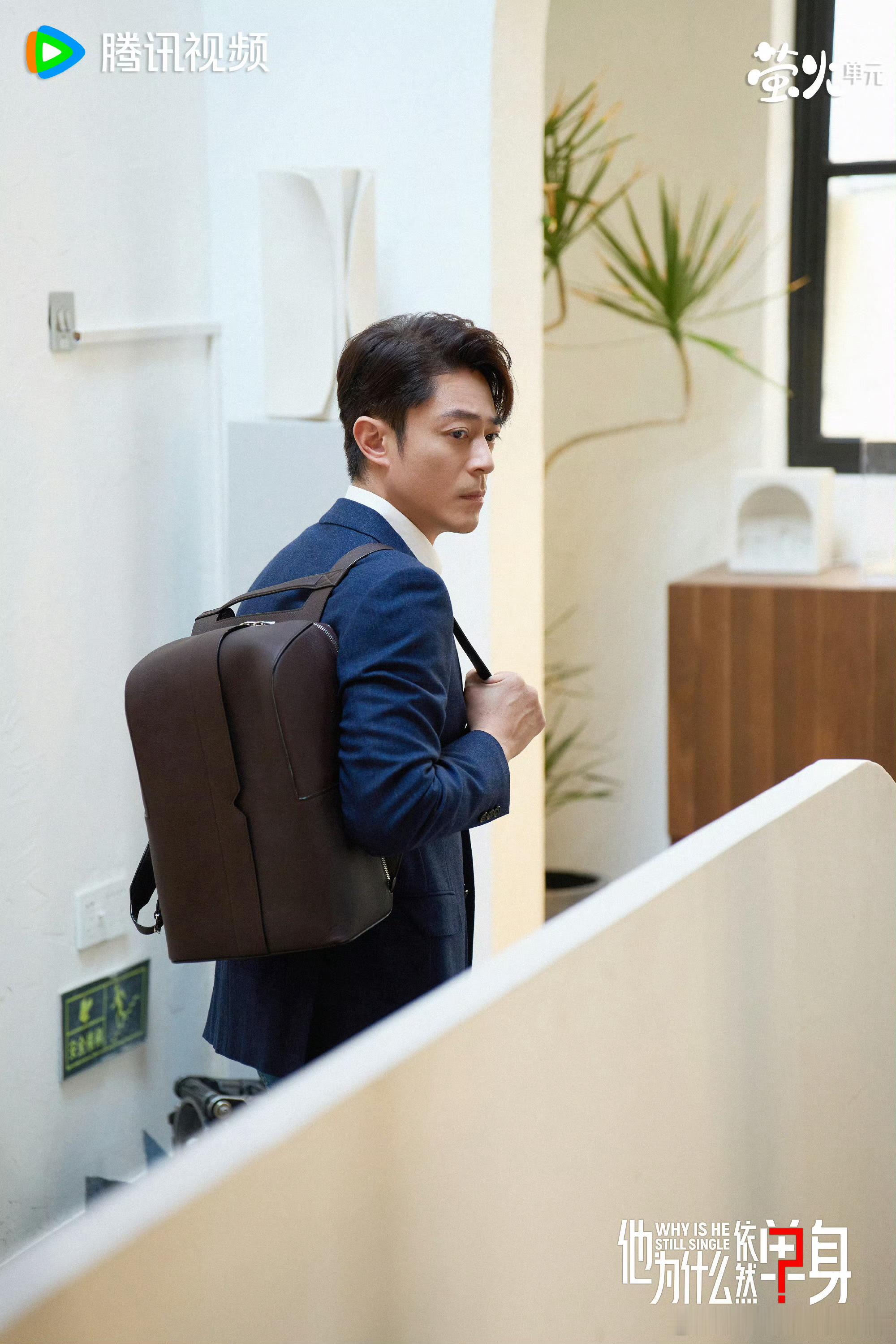 hjh有才有颜高质量单身男明天见啦晚安好梦😘