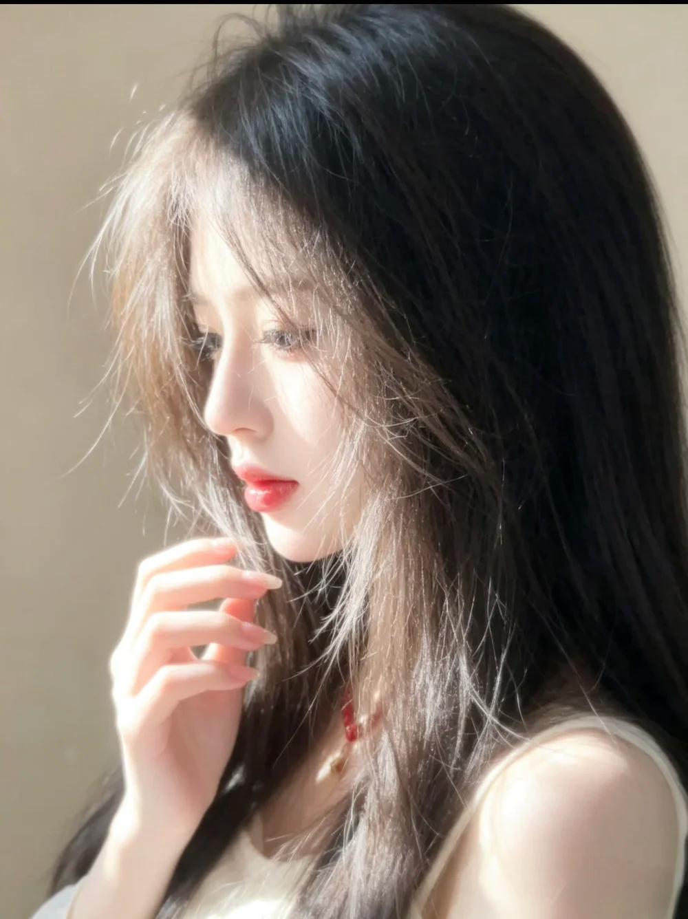 AI脸去掉美颜和滤镜现实中没有吧