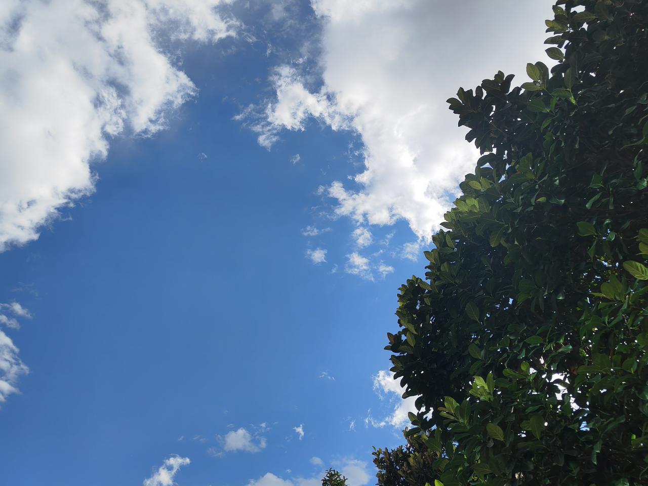 随手拍一张天空照片蓝天白云风景美如画