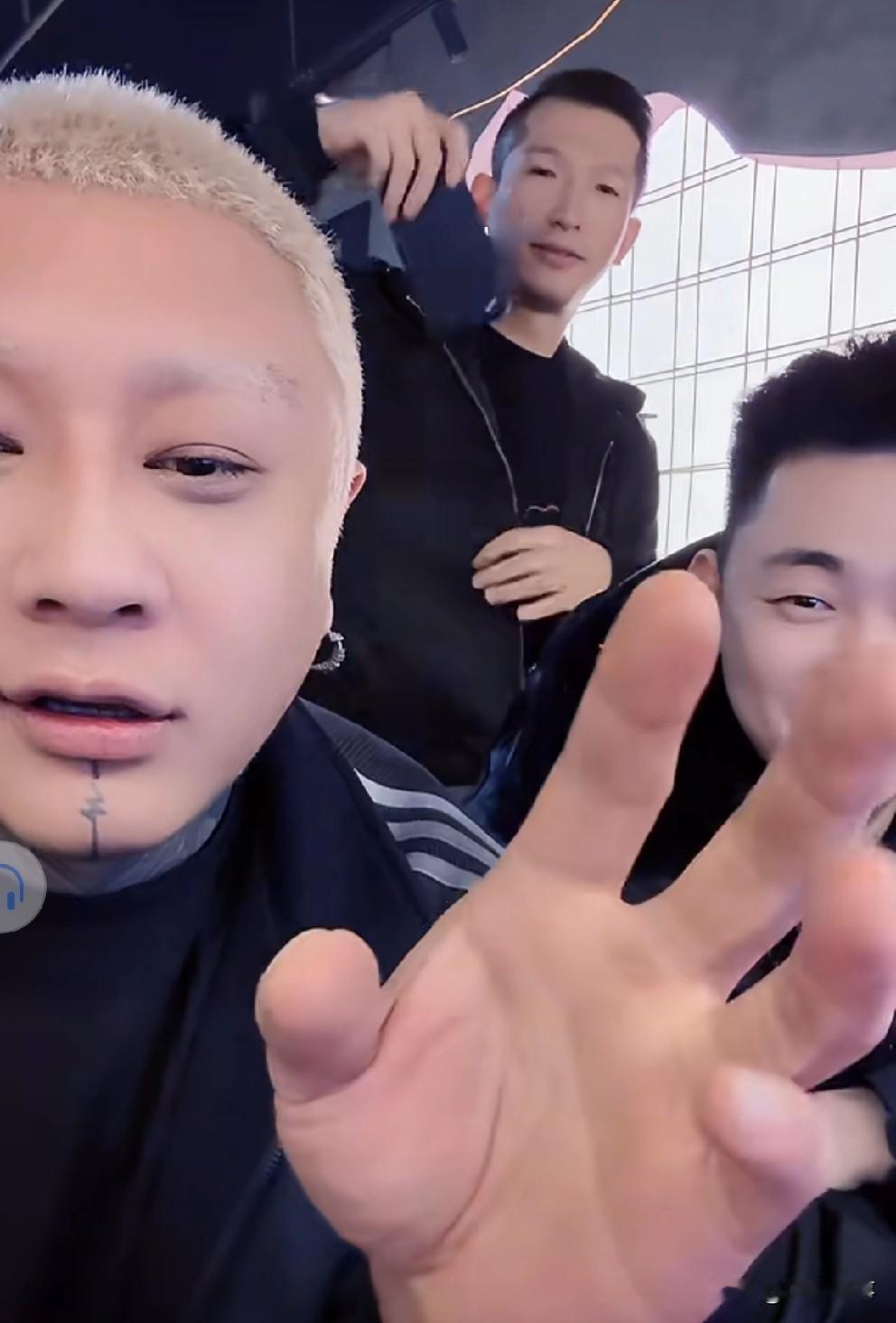 驴家小胖说方丈做不了纯娱乐，也做不了纯电商！！粉丝问小胖