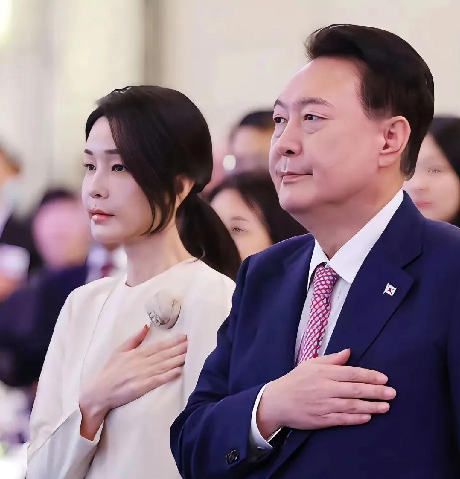 重要证人自杀，尹锡悦夫妇涉及的“介选案”或许会不了了之！李在明千盼万盼，就盼着