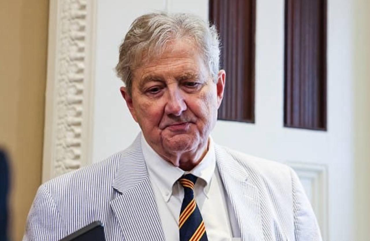 美国共和党参议员约翰·肯尼迪今天接受NBC新闻采访时，被问及“史诗狂怒行动”首日