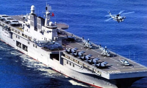 不自量力试射“海马斯”，被解放军24小时立体封锁5月12日，台军在屏东九鹏基