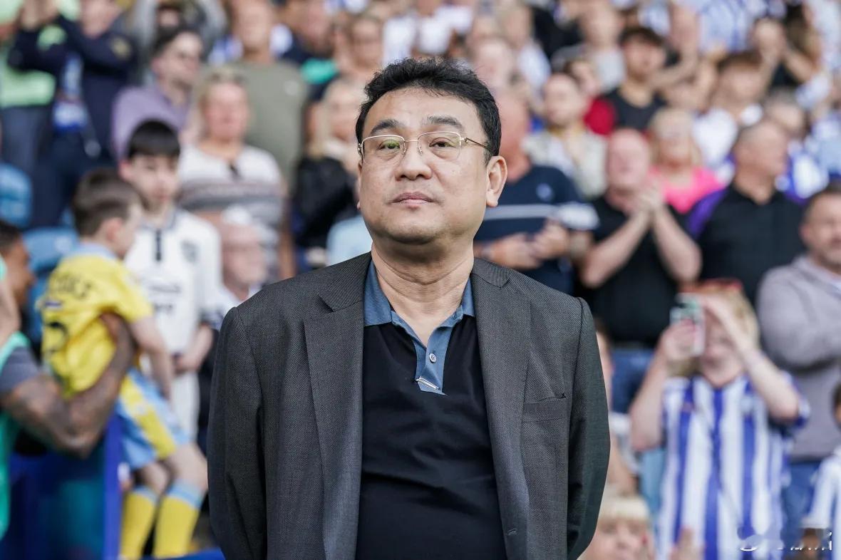 谢周三泰国商人钱西里上周五把英冠球队谢周三交给政府托管，实际上他已经不再是谢周