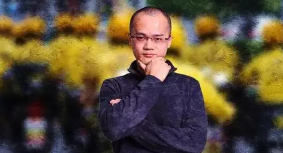 2013年北京后半夜，34岁的王兴突然删掉了美团外卖的全部推荐算法。程序员们惊慌