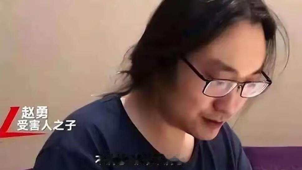 2015年河北唐山的黄淑芬，逆行把骑行老人赵香斌撞成植物人，法院判赔86万，她却