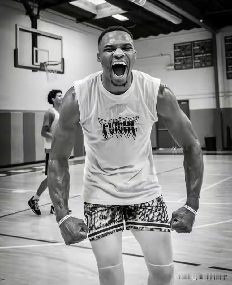 下面是一条关于NBA老将威斯布鲁克的好消息！今天据美国名记MarcStein透