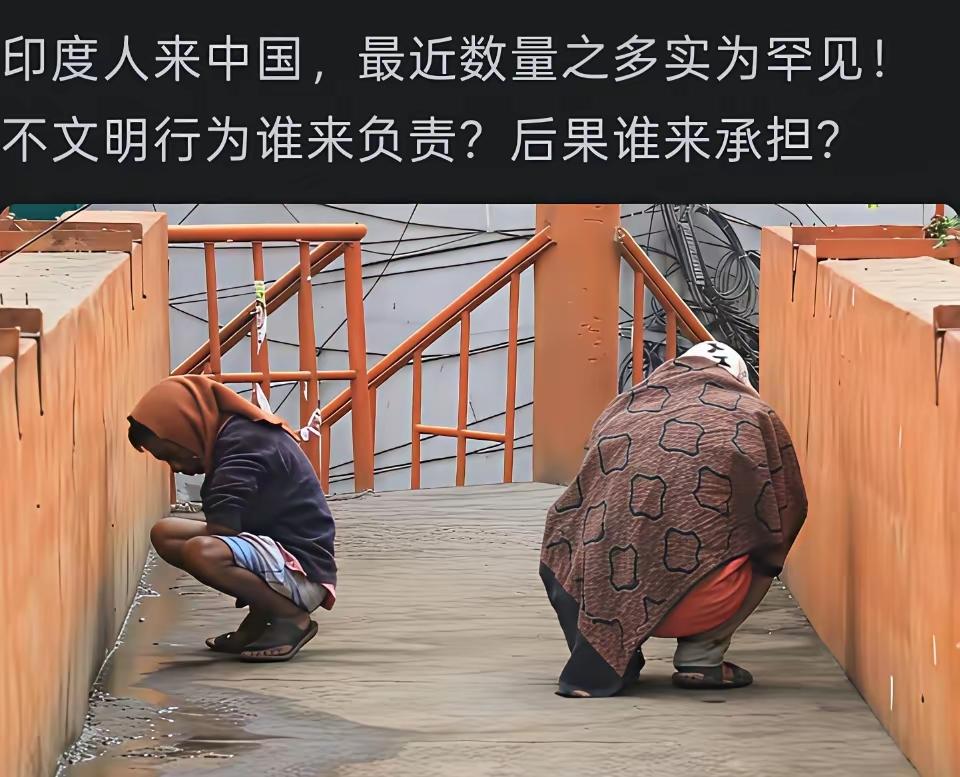 印度人疯狂作死反噬来了。上个月有朋友去成都玩，在武侯祠附近吃午饭，在一排中餐厅旁