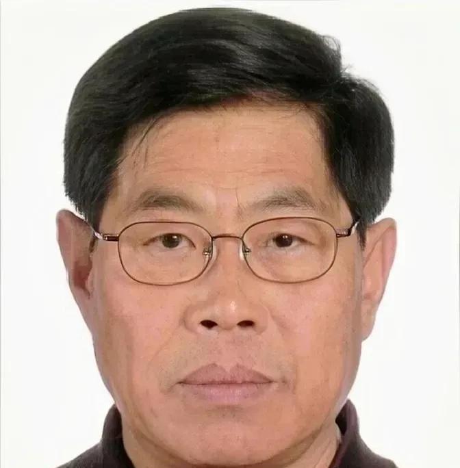 菜篮子里掉出的美元：导弹专家惊天间谍案始末
