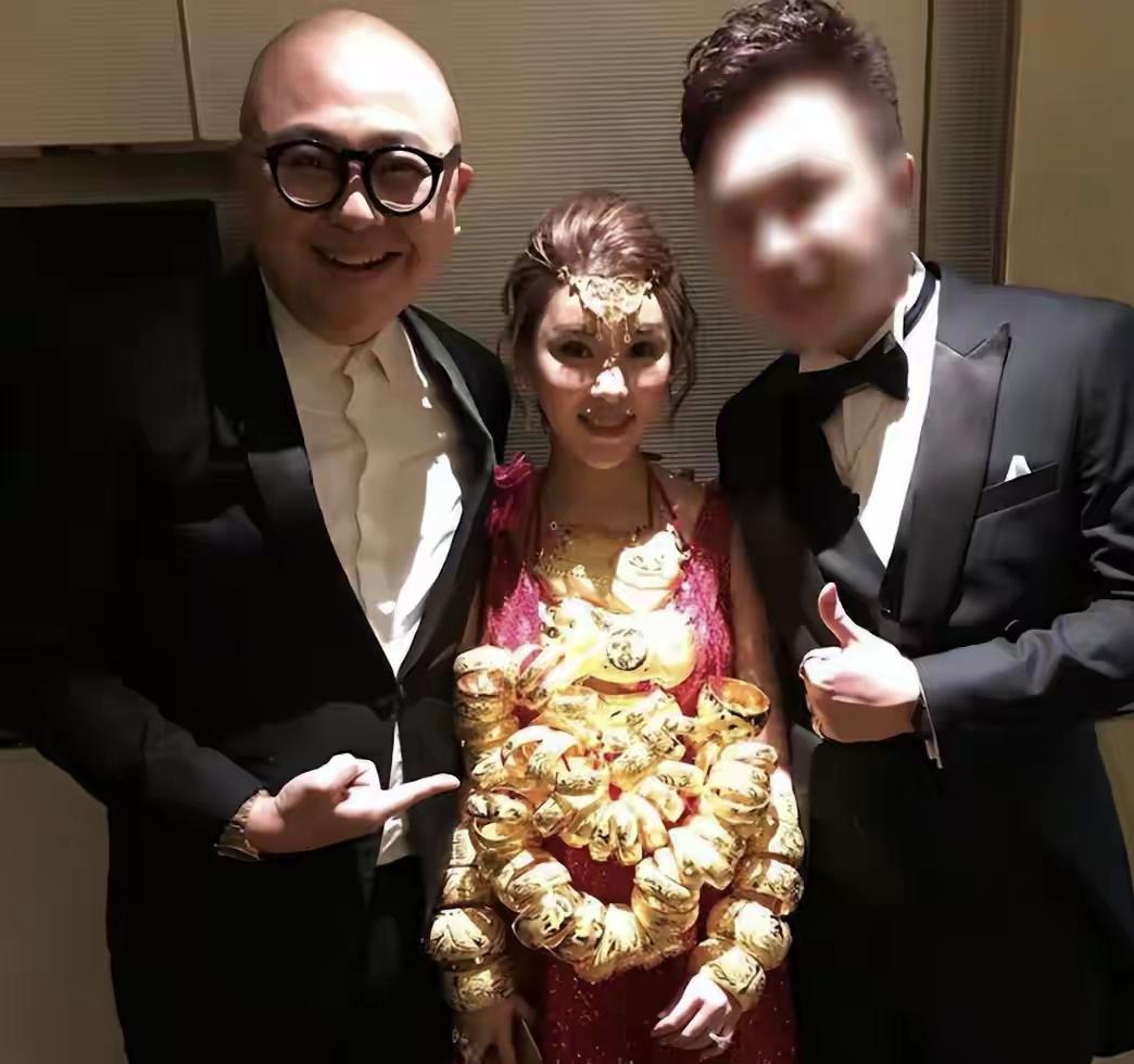 谭方骏家族对蔡天凤的好，是看得见的，虽然8000万不是零花钱，是让蔡天凤代替理财