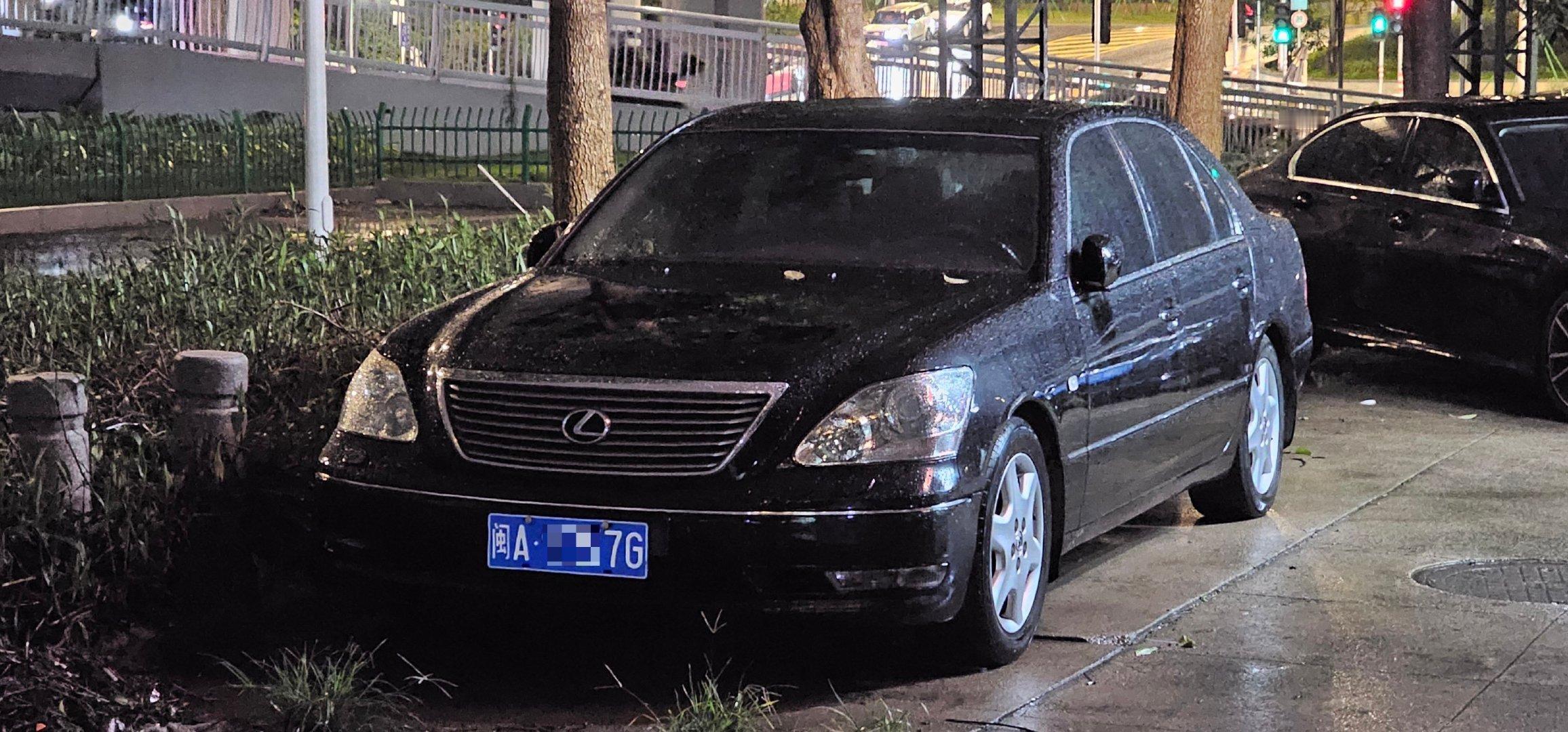 昨天下班偶遇​