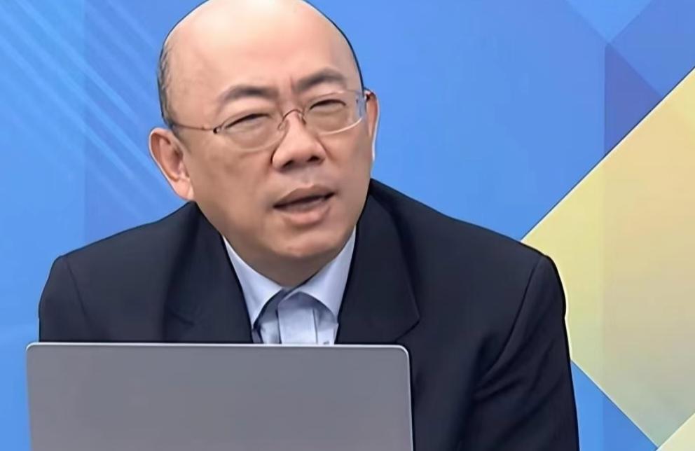 军人看问题比较透彻！台海退役舰长黄征辉向全体台海民众喊话：如果我们和中、亲中，两