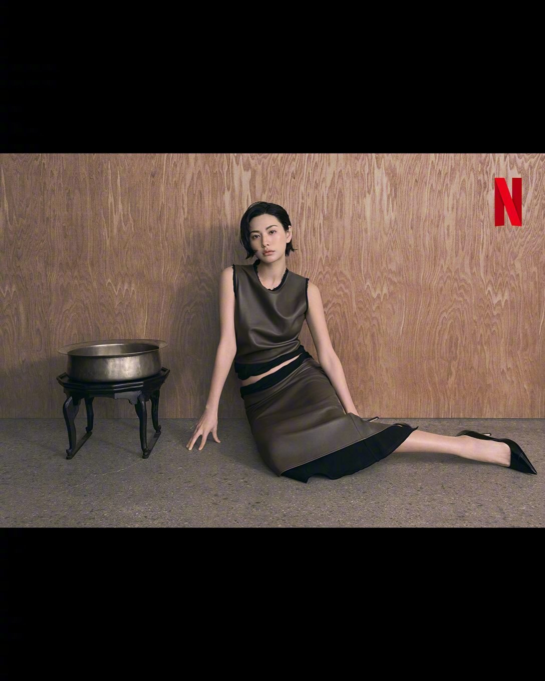 孙艺珍、池昌旭、林珍娜主演Netflix古装爱情剧《挑情丑闻》本周五（9.18）一次性上线。​